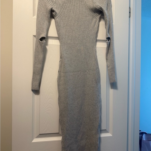 GUESS midi dress in grey - Picture 3 of 3